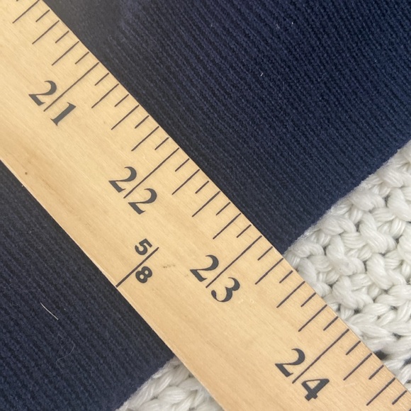 BURBERRY Extra Fine Merino wool pullover long sleeve sweater w collar 3 buttons - Picture 11 of 16